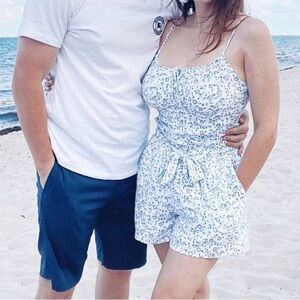 Hollister White and Blue Floral Set